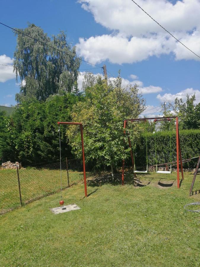Kuckoz-Lak Hotel Balatonmariafurdo Bagian luar foto
